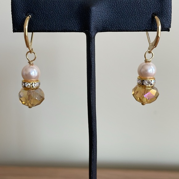 HAND CRAFTED EARRINGS Pale Pink Glass Pearls AB Gold Colored Crystals - Picture 3 of 12
